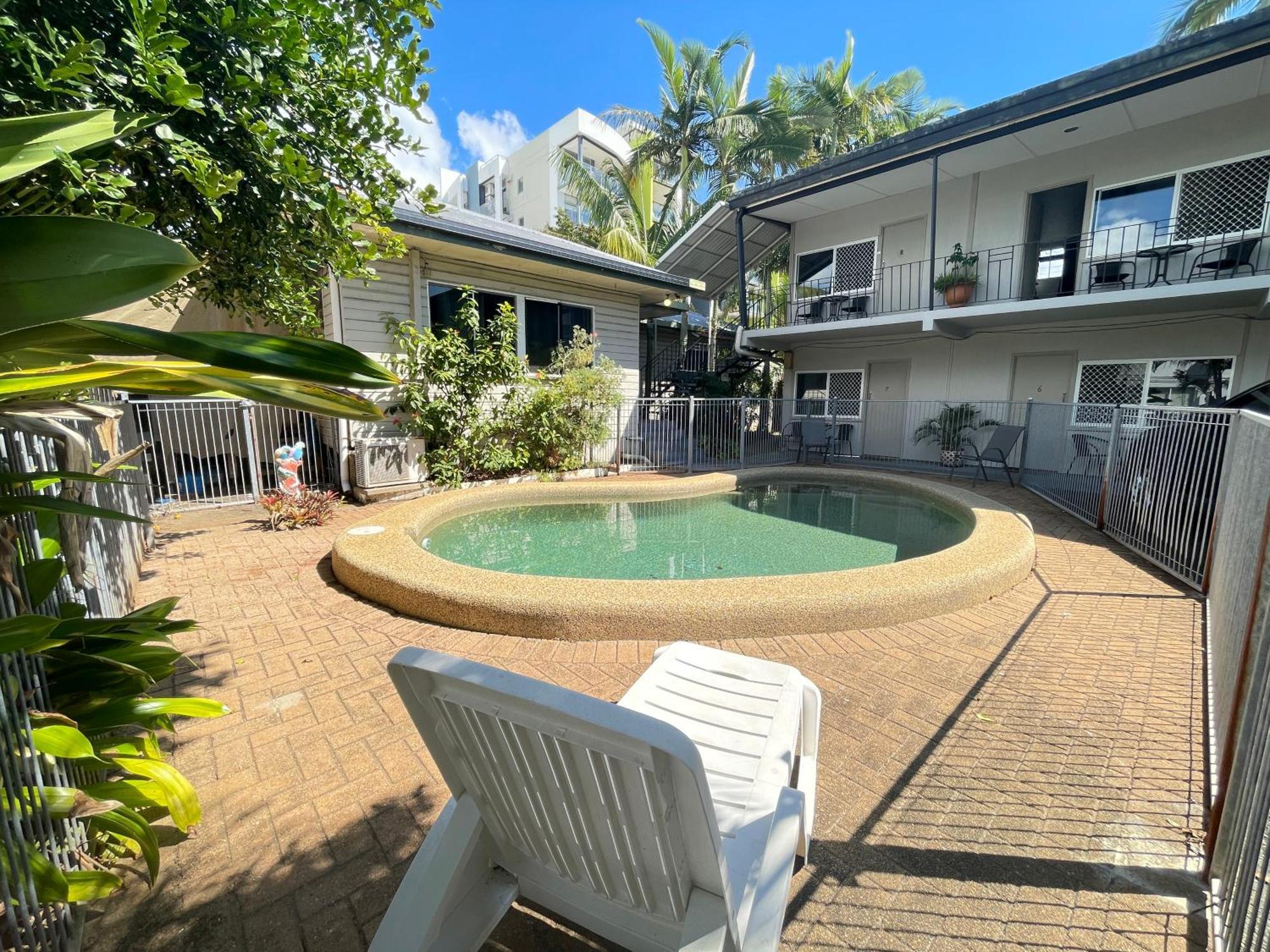 Cairns City Motel Екстер'єр фото